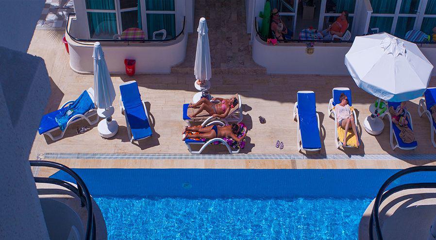 Villa Adora Beach Side Eksteriør bilde