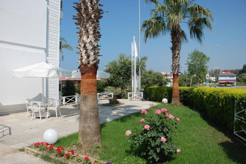 Villa Adora Beach Side Eksteriør bilde