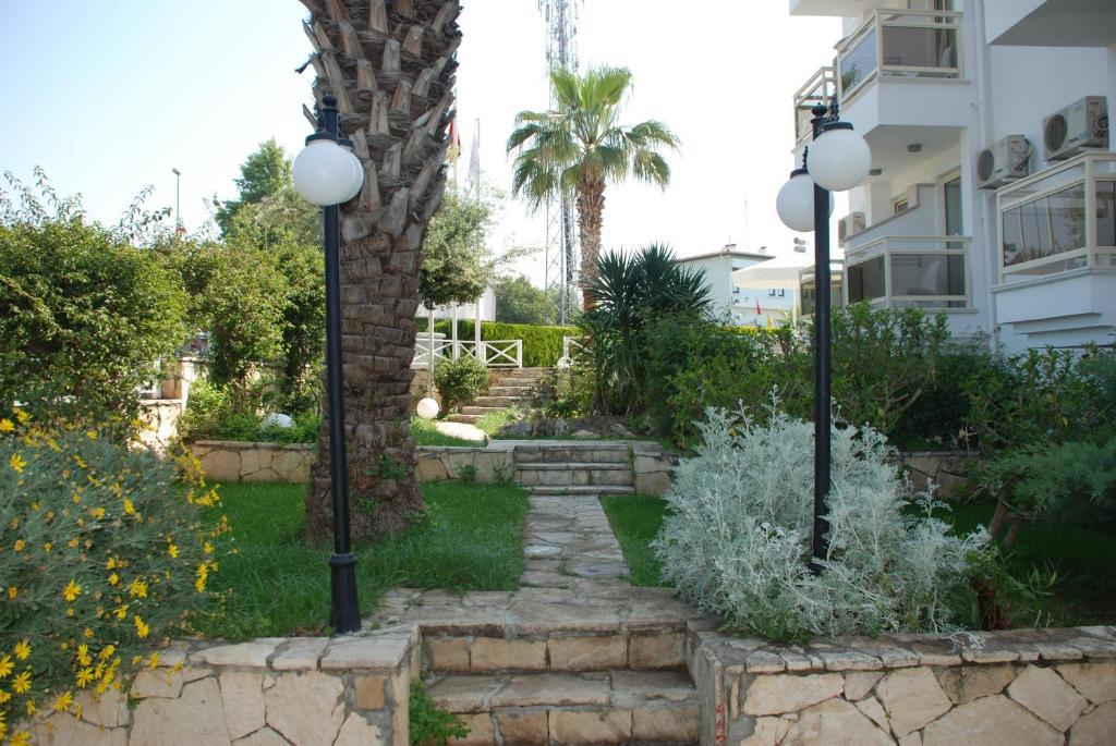 Villa Adora Beach Side Eksteriør bilde