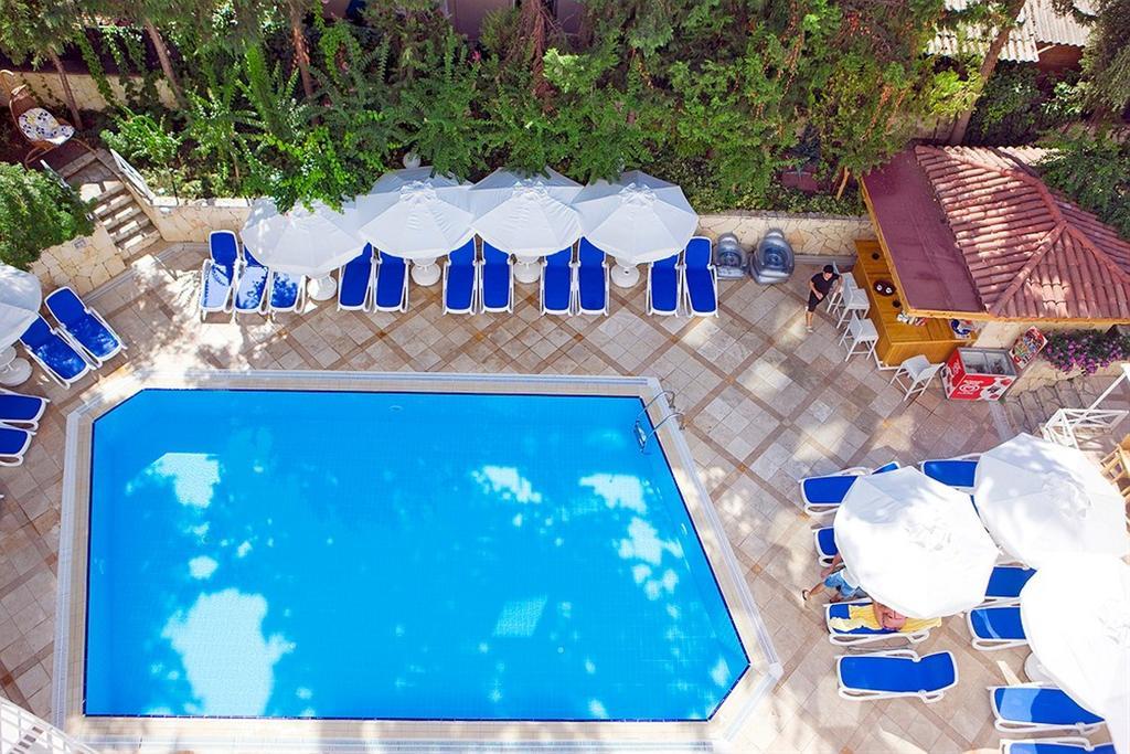 Villa Adora Beach Side Eksteriør bilde