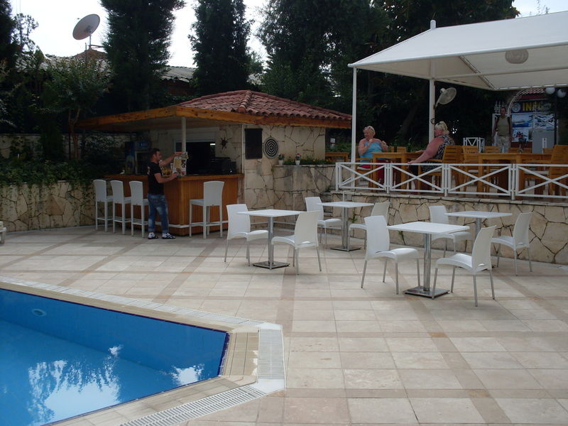 Villa Adora Beach Side Eksteriør bilde