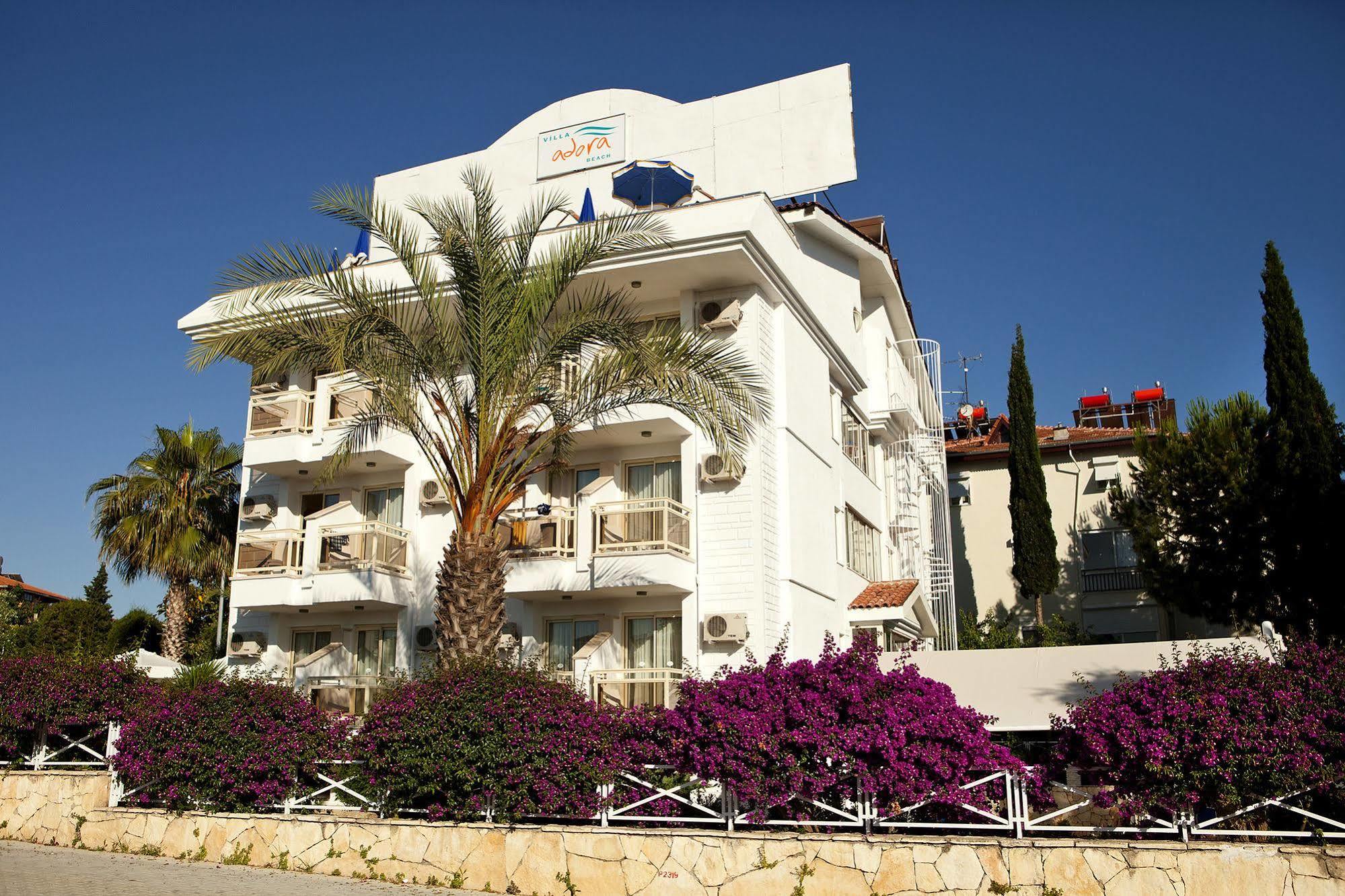 Villa Adora Beach Side Eksteriør bilde